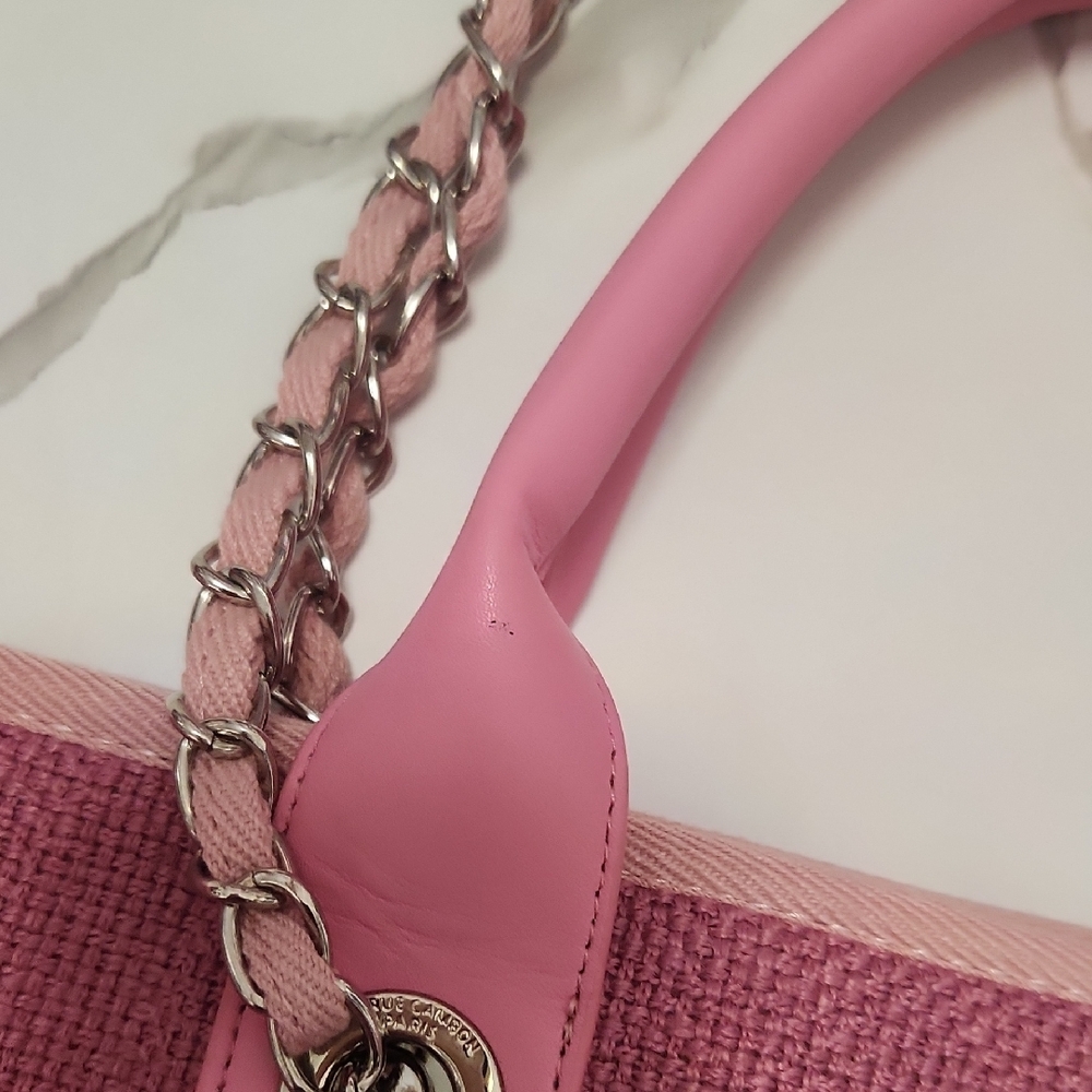 ‘Looks like Chanel Pink Canvas Tote Bag’ - 31 Rue Cambon Paris - Picture 5 of 11